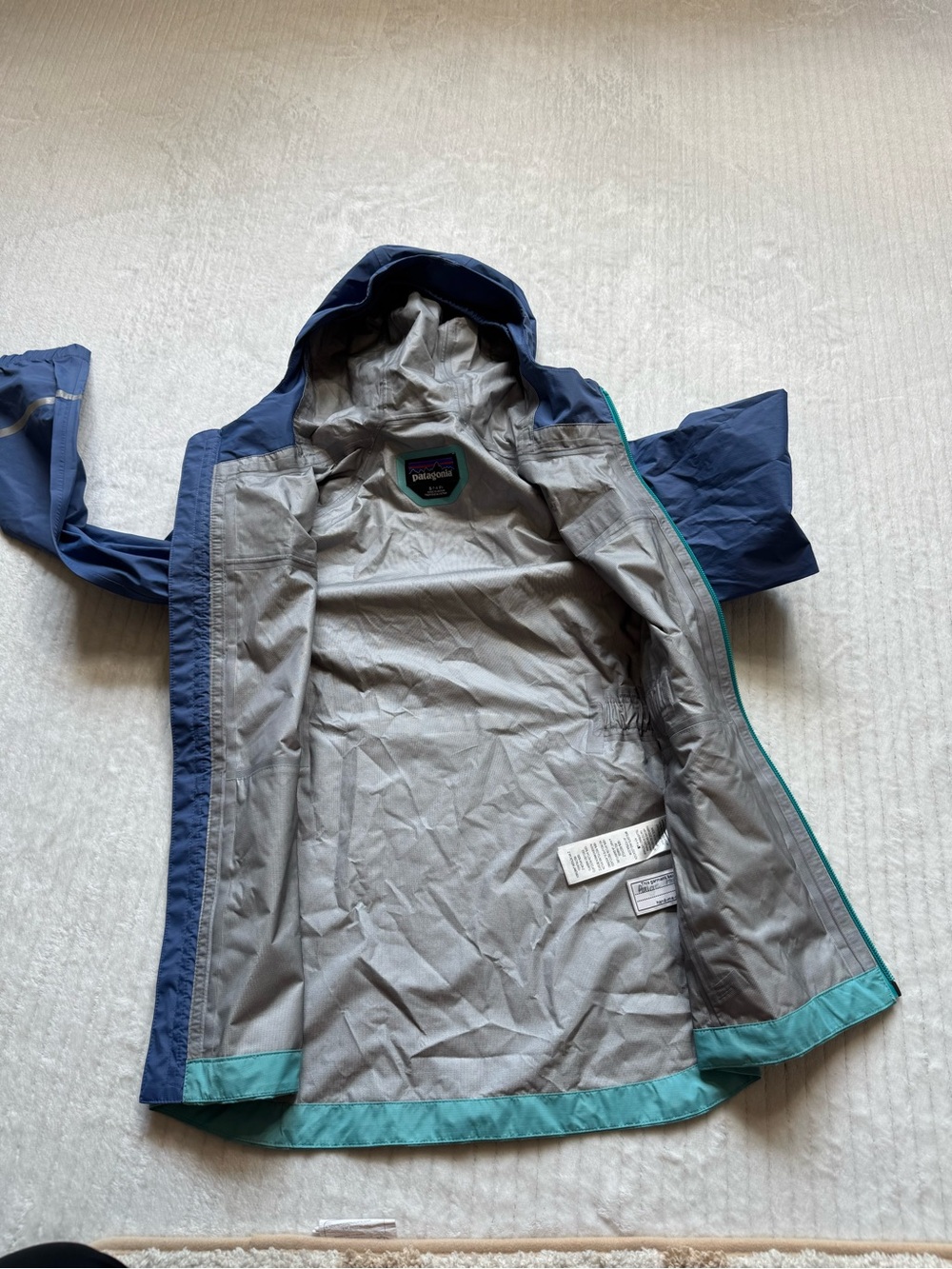 Patagonia Boys' Two-Tone Blue & Teal Raincoat - Picture 14 of 15